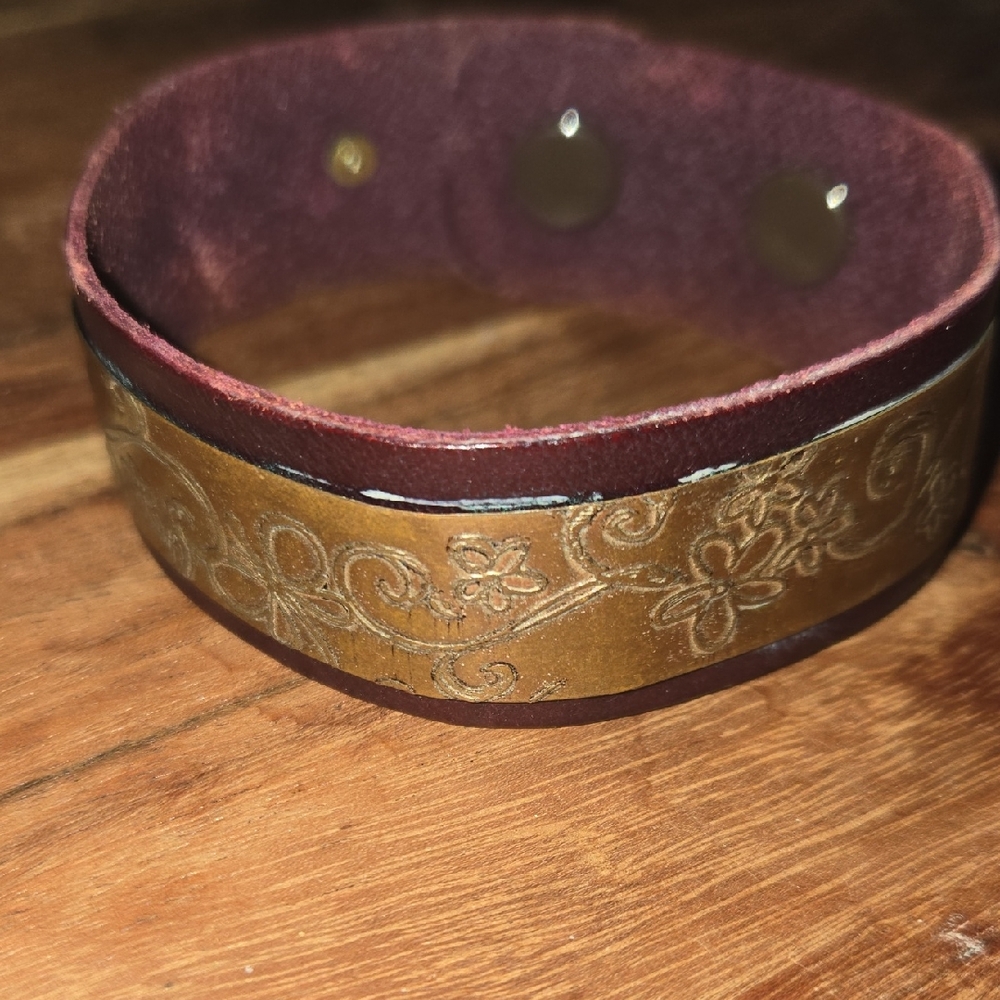 Artisan Gold and Brown Floral Bracelet